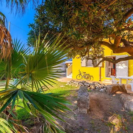 Holiday home Incoronata By Rivedelsalento Fronte Mare